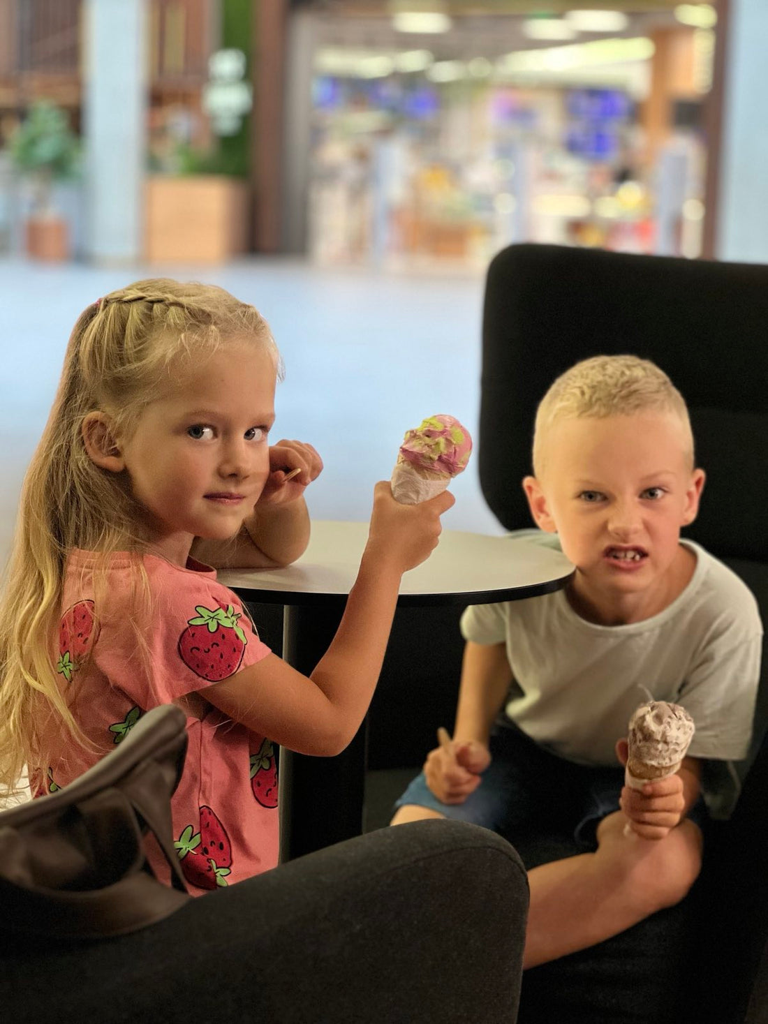 Kas pasikeistų mūsų vaikų gyvenime, jeigu leistume jiems patirti kažką naujo, nesaugant nuo to, kas sena ir ne jų?